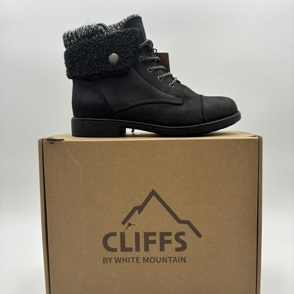 Cliffs by White Mountain Dunea Bootie Black Womens 8 Wide Ankle Boot